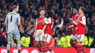 而犯规行为 而犯规行为